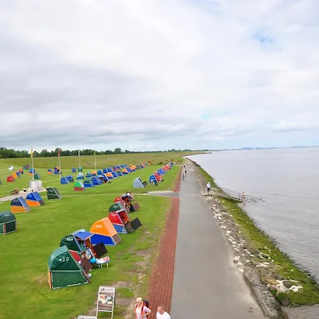 Holiday home Deichblick